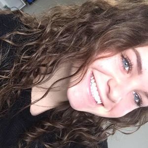 Meet your Posher, Hallie